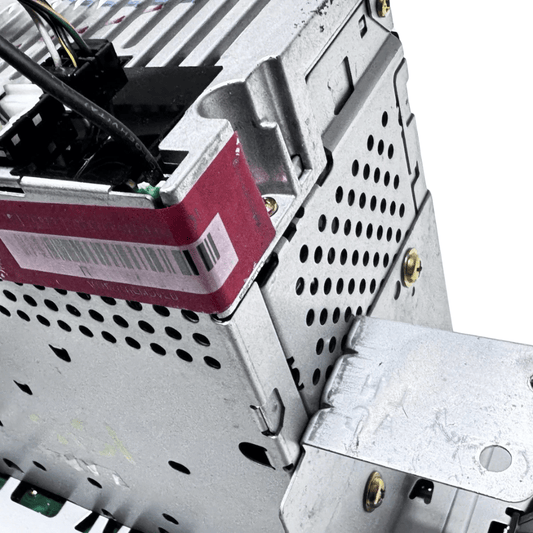 05 06 SUBARU Legacy outback Radio 6 Disc Changer CD Player P-203UH P-201UH