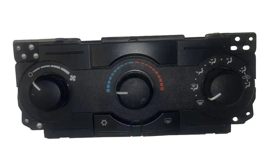 2005-2007 Chrysler 300 Auto Dual Zone Fahrenheit Temp Control OEM 06 07
