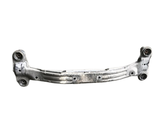 2007-2008 Hyundai Tucson Rear Subframe Suspension Engine Cradle FWD OEM