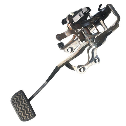 2012-2016 TOYOTA PRIUS C NHP10 5-Door Hatch Brake Pedal with Sensor 89510-33030
