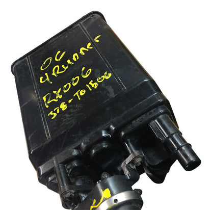 2007-2010 Toyota FJ Cruiser Charcoal Fuel Emissions Gas Vapor Canister 07 08 09