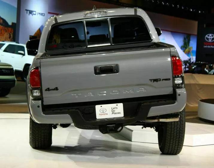 Black4X4LogoTrunk_FenderEmblemStickerforToyotaTacoma_Tundra_Van_6 - Elite Auto Spare