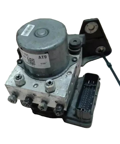 2015 Chevy Chevrolet Trax Anti-Lock Brake Pump ABS Pump Assembly OEM